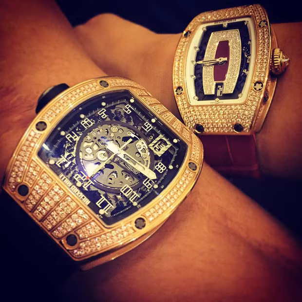 Chàng thiếu gia Hà thành từng khiến công chúng choáng váng với chiếc đồng hồ Richard Mille giá trị hơn 3 tỷ đồng.