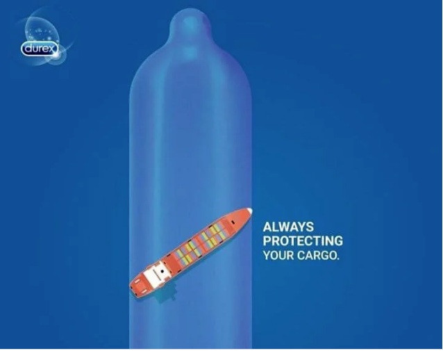 Ngay lập tức, đội ngũ content và thiết kế hình ảnh của Durex - hãng sản xuất bao cao su hàng đầu thế giới khiến công chúng "ngả mũ" thán phục bằng một poster cực nhanh nhạy. Ảnh: Twitter