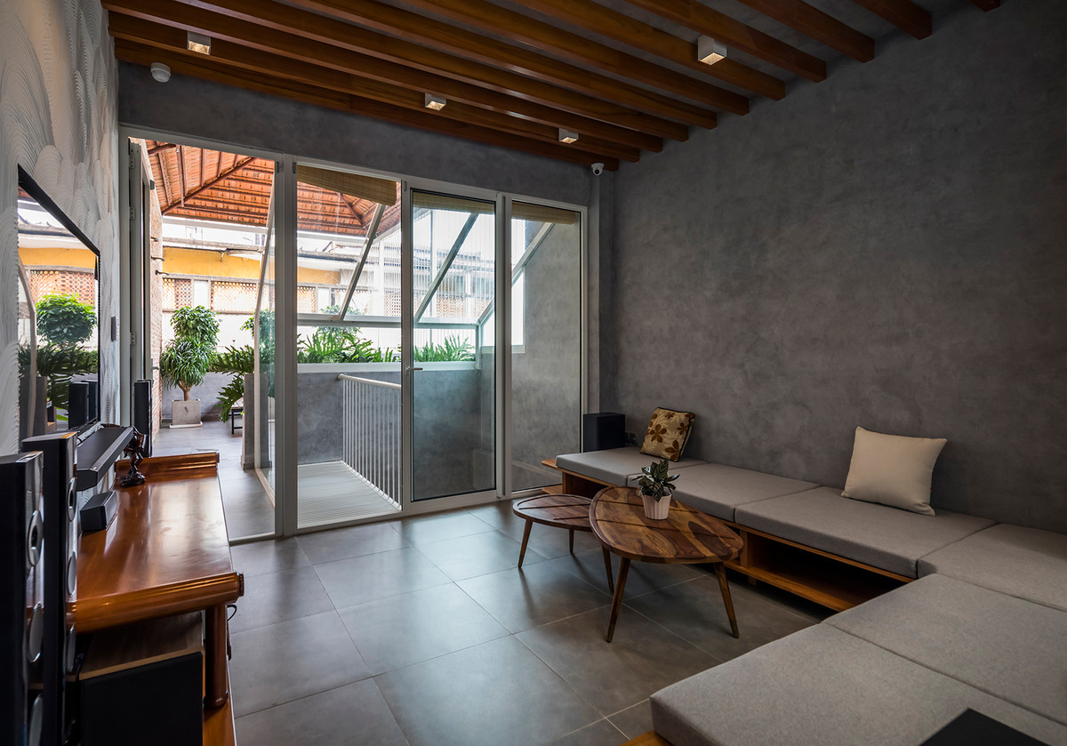 Phòng khách thiết kế tối giản.