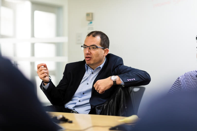 Stéphane Bancel là một doanh nhân tỷ phú người Pháp. Ông là giám đốc điều hành và là chủ sở hữu 9% của Moderna, một công ty công nghệ sinh học của Mỹ.