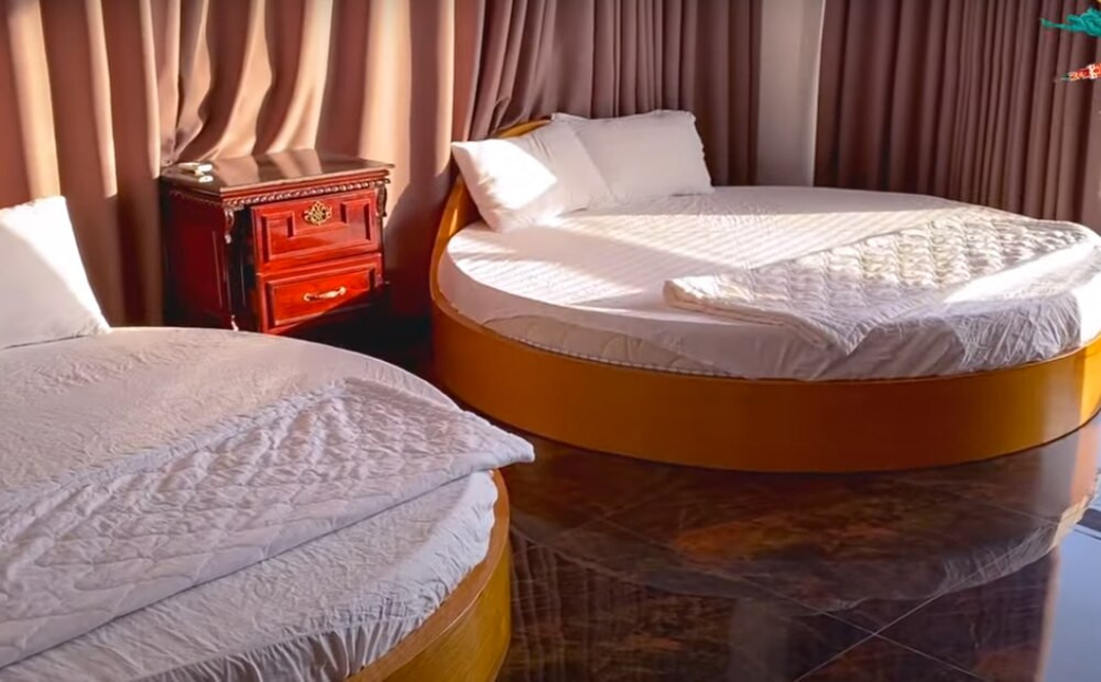 Một số phòng ngủ thiết kế giường cách điệu hình tròn. Ảnh: Lao động