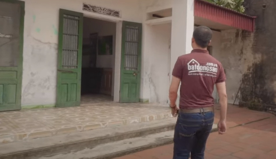 Căn nhà của gia đình ở quê nhà là không gian tuổi thơi gắn bó với trái bóng của Minh Vương. Ảnh: Vlog Minh Hải