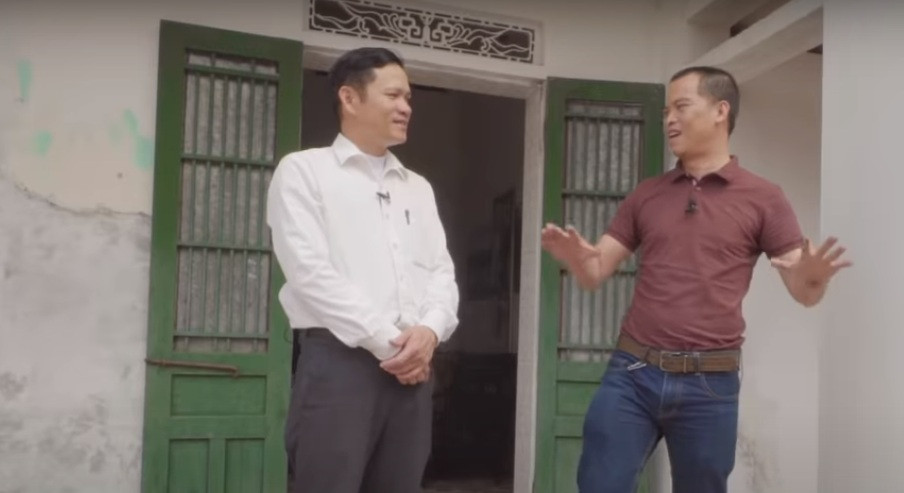 Mấy năm gần đây, Minh Vương dành dụm được ít tiền và đã sửa lại căn nhà cho khang trang hơn. Ảnh: Vlog Minh Hải