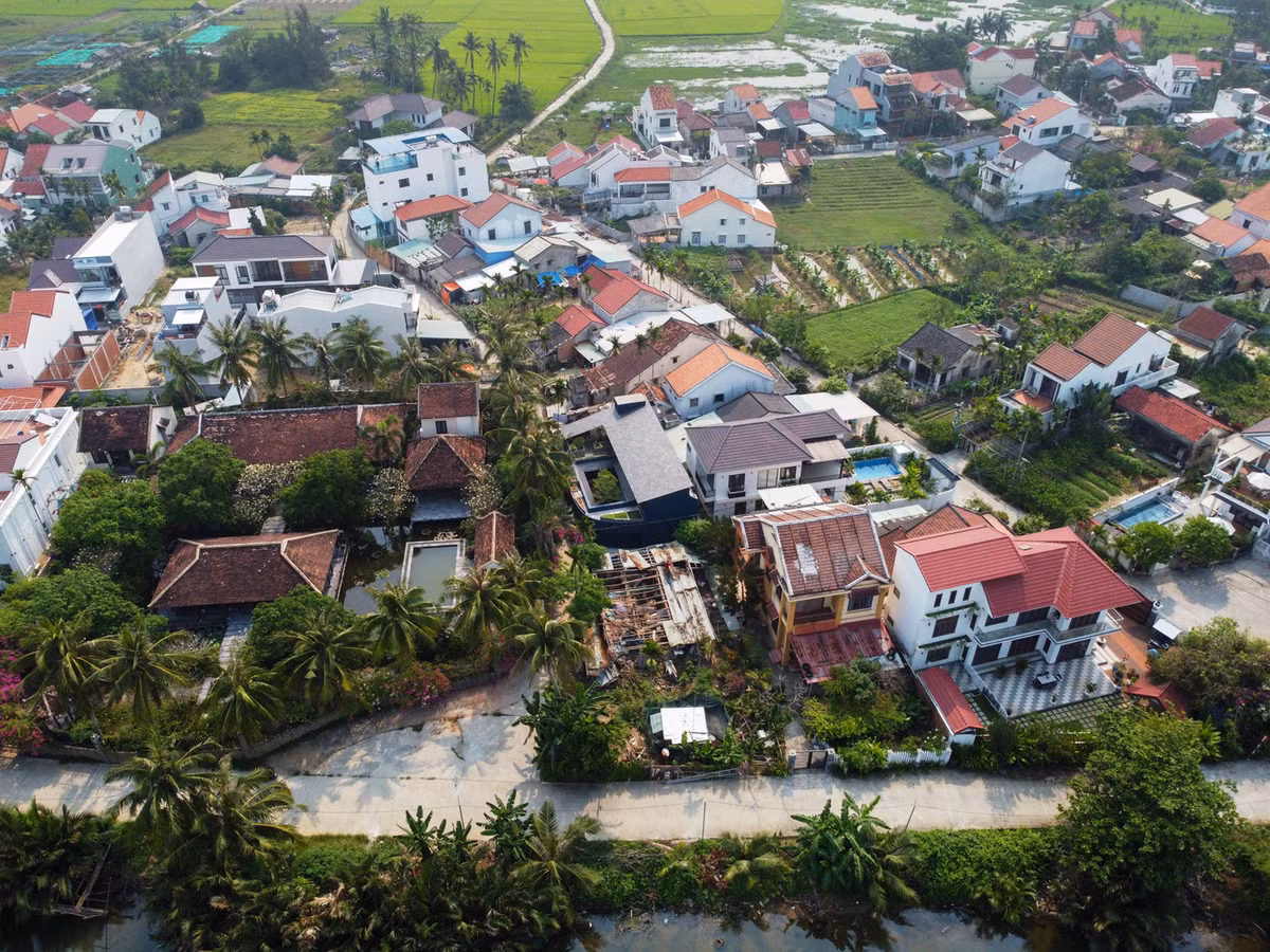 Nha trong vuon o Hoi An dep lung linh tren bao My