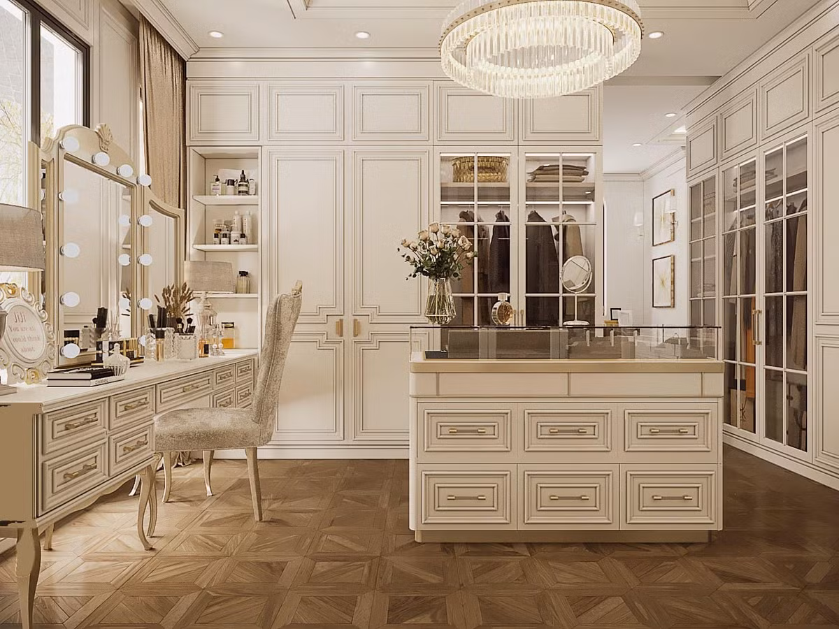 Căn phòng này còn được cô kết hợp thêm bàn trang điểm.