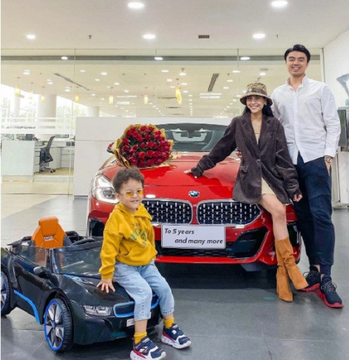 Hai quý tử nhà Kiều Anh - Văn Quỳnh cũng là những gương mặt được dự báo sẽ góp mặt trong làng rich kid Việt tương lai.