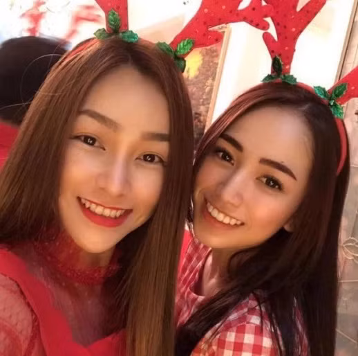 Bà Nguyễn Thị Phương Thuý - mẹ Joyce Phạm hay người vợ đầu tiên của đại gia Minh Nhựa được biết đến nhiều vì nhiều lần khoe khéo đồng hồ bạc tỷ, nhẫn kim cương, túi xách hiệu,…. Ảnh: FBNV.