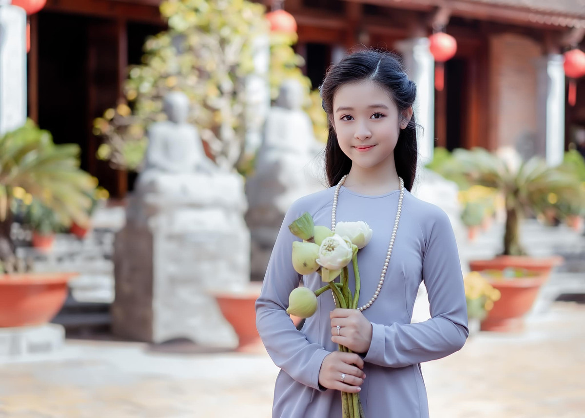 Lê Huỳnh Bảo Ngọc (SN 2008) là mẫu nhí nổi tiếng ở Sài Gòn với danh xưng Hoa khôi nhí Tây Đô. Cô bé cũng là gương mặt quen thuộc của các chương trình tài năng nhí như Đồ Rê Mí, Gương Mặt Thân Quen. Ảnh: Internet