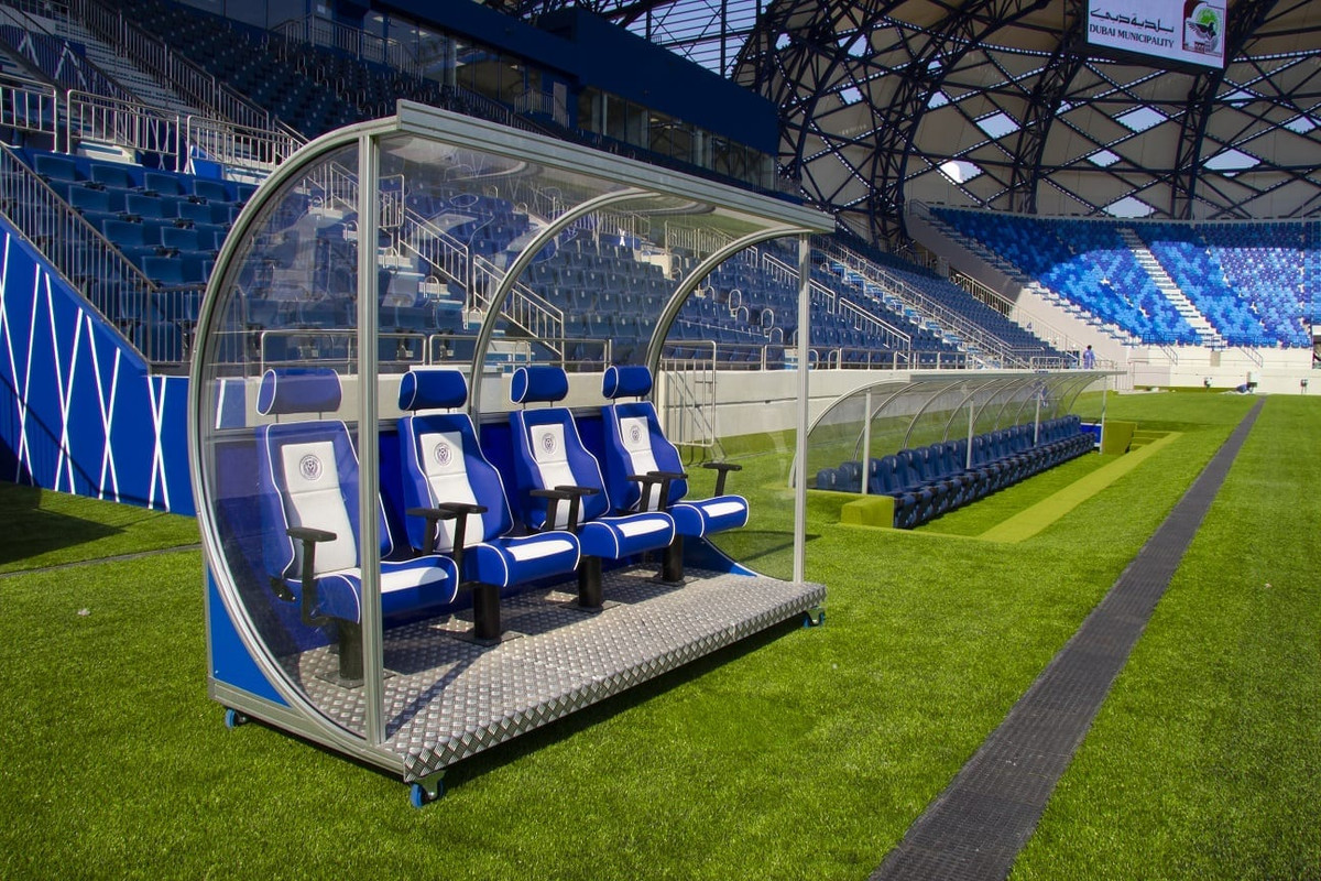 Mặt cỏ tại sân được đánh giá là đẹp, chăm sóc kỹ lưỡng, thuận lợi để các đội bóng thi đấu, hạn chế chấn thương. Ảnh: Dubai Government
