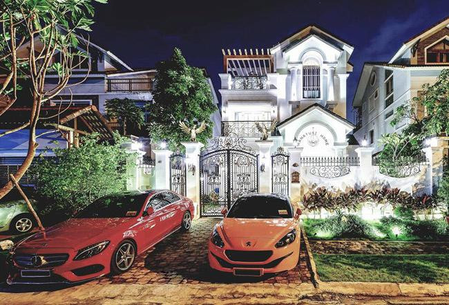 Căn nhà là món quà nữ ca sĩ được chồng tặng nhân dịp chuẩn bị chào đón cô con gái thứ hai vào tháng 9/2016.