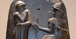 Một số tấm bảng ghi chép cổ xưa tương tự đã được tìm thấy ở khu khảo cổ Kish và Babylon gần đó. Những nơi này đều là những khu vực chính của nền giáo dục toán học ban đầu.