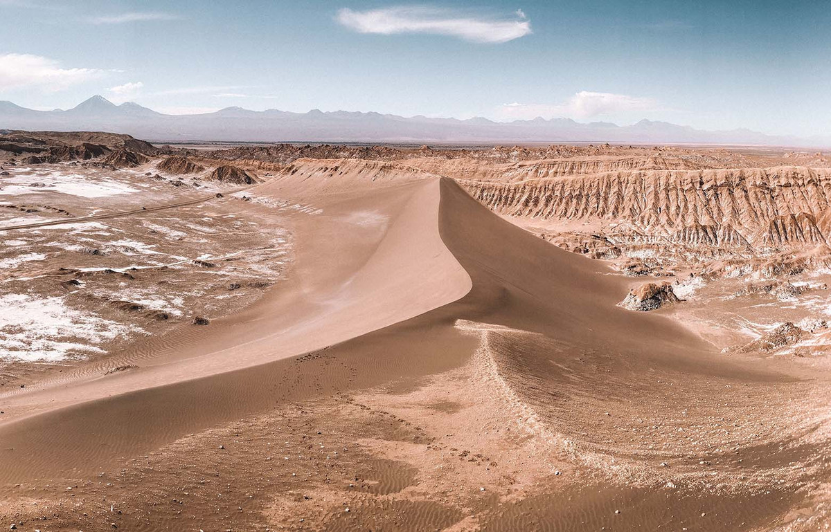 Tại một số vùng thuộc sa mạc Atacama của Chile, mưa chưa từng được ghi nhận. Ảnh: Tierraatacama.
