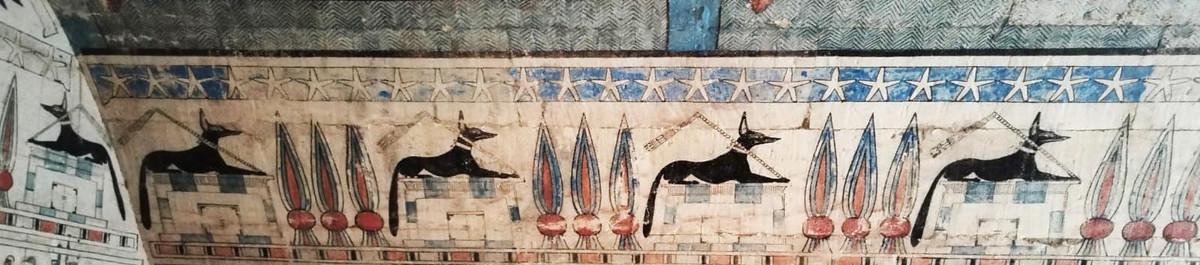 Cuộc khai quật cũng phát hiện những bức tranh tường. Trong đó, một bức vẽ chủ nhân của một ngôi mộ có tên Wen-Nefer đang đi cùng với một số vị thần Ai Cập. Ảnh: Ministry of Tourism and Antiquities.