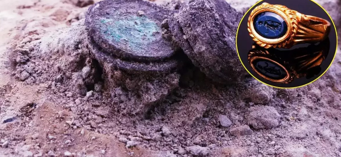 Con đường vẫn còn vết bánh xe cho thấy những chiếc xe đã đi qua đó, có thể là để phục vụ những người sinh sống gần đó. Hiện giới chuyên gia chưa thể xác định ai là chủ nhân của chiếc nhẫn hoặc tại sao nó lại nằm trên con đường La Mã.