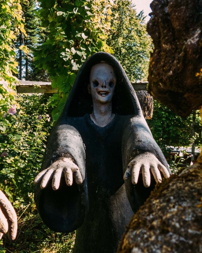 Theo chia sẻ của Rönkkönen, những bức tượng trong công viên điêu khắc Parikkala đại diện cho nhiều nền văn hóa, tôn giáo và nghi lễ khác nhau. Ảnh: whattawowworld.