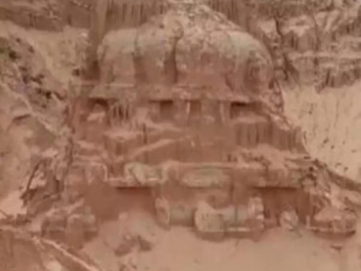 Nghiên cứu của các chuyên gia chỉ ra Nageswara Swamy là một trong những ngôi đền được xây dựng để tôn vinh thần Shiva. Do đó, ngôi đền linh thiêng này có ý nghĩa quan trọng trong cuộc sống của người dân thời xưa. Ảnh: indiatimes.