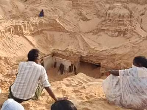 Hiện nay, giới chuyên gia vẫn tranh luận về niên đại của ngôi đền. Trong khi một số ý kiến cho rằng Nageswara Swamy khoảng 200 tuổi thì vũng có quan điểm cho rằng công trình khoảng 300 tuổi. Ảnh: kvramakrishnarao.