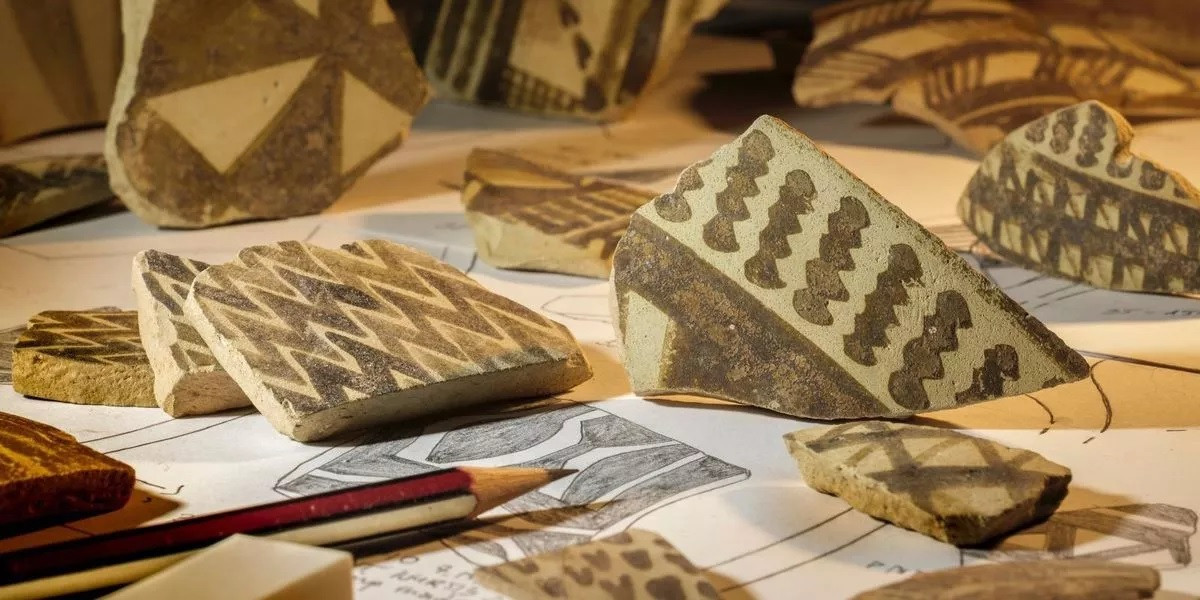 Bahra 1 là một trong những khu định cư lâu đời nhất và lớn nhất được biết đến ở Bán đảo Ả Rập. Nơi đây đã được các chuyên gia, nhà khảo cổ thực hiện các khảo sát, nghiên cứu từ năm 2009.