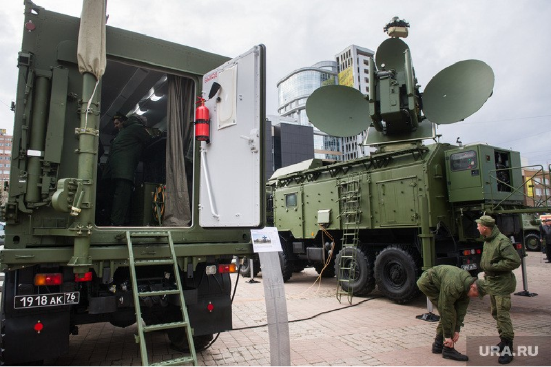 Điều đáng chú ý là Iran đã nhận được sự hỗ trợ từ Nga trong hoạt động này. Theo báo cáo, thỏa thuận quân sự Iran-Nga đang có hiệu lực và hai bên đang tăng cường hợp tác trong các lĩnh vực như chiến tranh điện tử. Trong hoạt động này, Iran đã sử dụng thiết bị tác chiến điện tử do Nga cung cấp và can thiệp thành công vào hệ thống GPS của Israel-NATO, khiến hệ thống phòng không của Israel hoạt động kém. Ảnh: Ura.ru.
