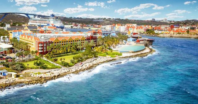 Curacao là một Quốc đảo nằm ở phía nam biển Caribe, có diện tích 444 km2, dân số hơn 160.000 người, trong đó 89% người dân sống ở thành thị. Ảnh: Wiki.