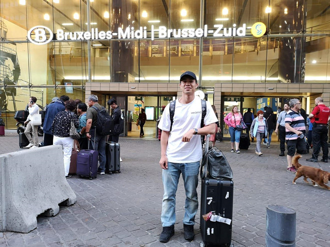 Cong Phuong da den Bi, Sint-Truidense 'khoe' thong tin tren facebook