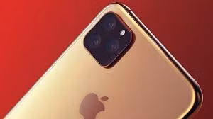 Về cấu hình, bộ 3 iPhone 2019 đều được trang bị chip mới nhất của Apple là A13 (tiến trình 7nm). Theo đó, thông tin rò rỉ từ ứng dụng Geekbench cho thấy iPhone 11 sẽ có RAM 4GB, các tuỳ chọn bộ nhớ 64/256/512GB. Hai mẫu máy bản Pro sẽ có RAM 6GB, tuỳ chọn bộ nhớ 128/256/512GB. Ảnh: Techradar.