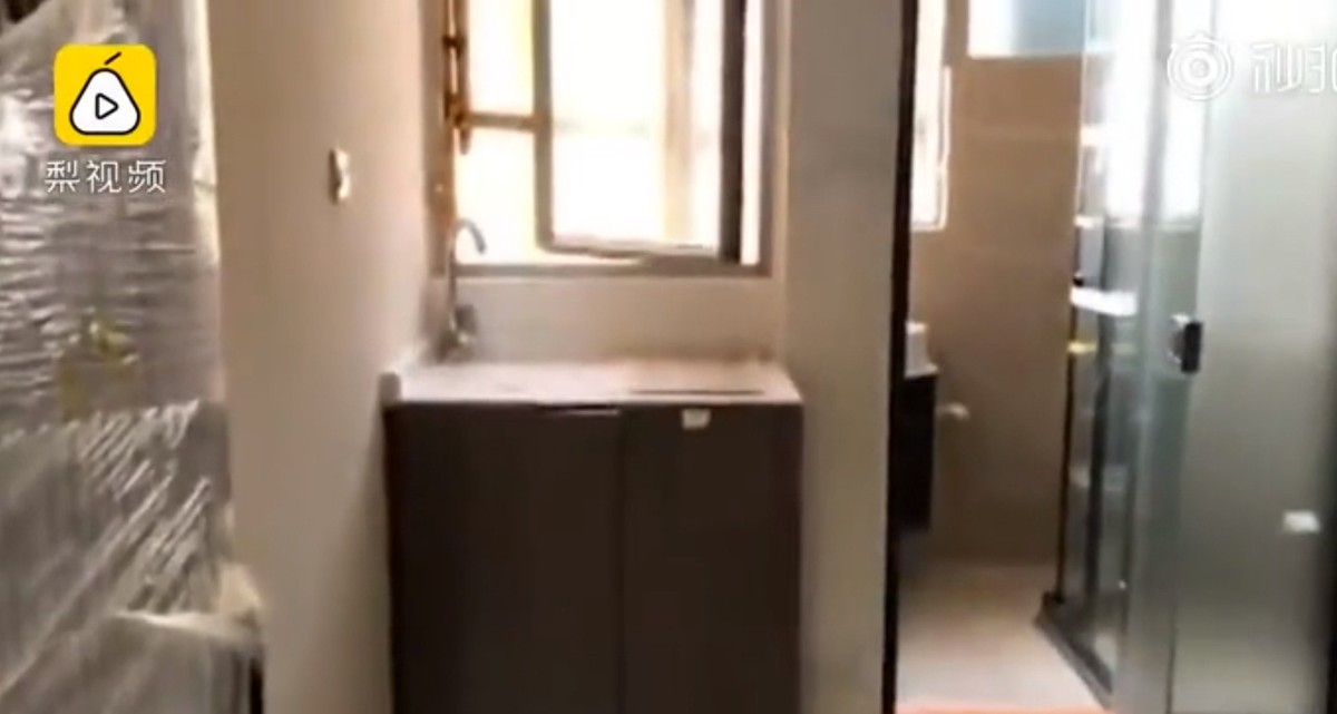 Có diện tích chưa đầy 12m2 nhưng mỗi căn hộ đều được trang bị đầy đủ tiện ích thiết yếu cho người dùng.