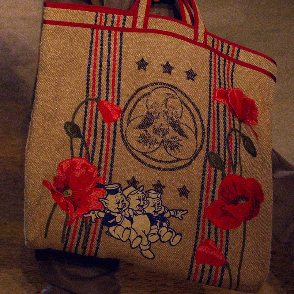 Túi xách Gucci cỡ lớn dành cho chị em. Ảnh: Gucci.