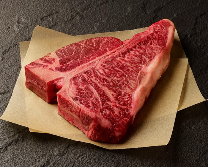 Thịt bò Wagyu được xem là loại cực phẩm của người Nhật với hương vị vượt trội. Ảnh: Japan Centre.