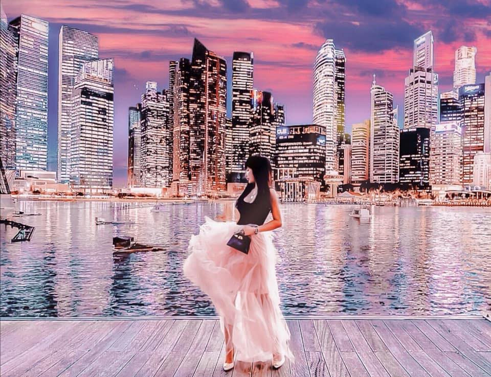 Ngoài Louis Vuitton, bộ sưu tập áo tắm của Mina Phạm còn đến từ các thương hiệu nổi tiếng như Hermes, Dolce Gabbana... có giá từ vài chục tới hàng trăm triệu đồng.