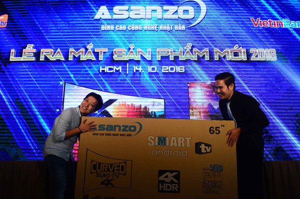 Trong khi đó, đại diện Hội Doanh nghiệp hàng Việt Nam chất lượng cao cho rằng hành vi nhập hàng Trung Quốc ghi xuất xứ Việt Nam đã gây tổn thương nghiêm trọng đến niềm tin của người tiêu dùng Việt Nam vào hàng Việt.