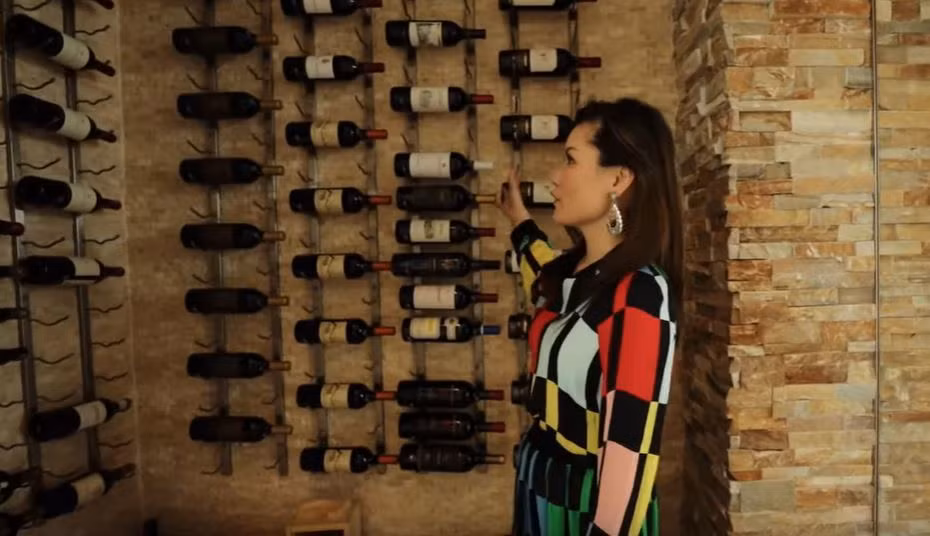 Khu vực riêng dành để trưng bày các loại rượu.