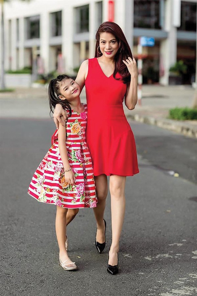 Mặc dù Trương Ngọc Ánh và Trần Bảo Sơn đã "đường ai nấy bước" nhưng cả hai vẫn cố gắng lo cho con gái cuộc sống tốt đẹp nhất.