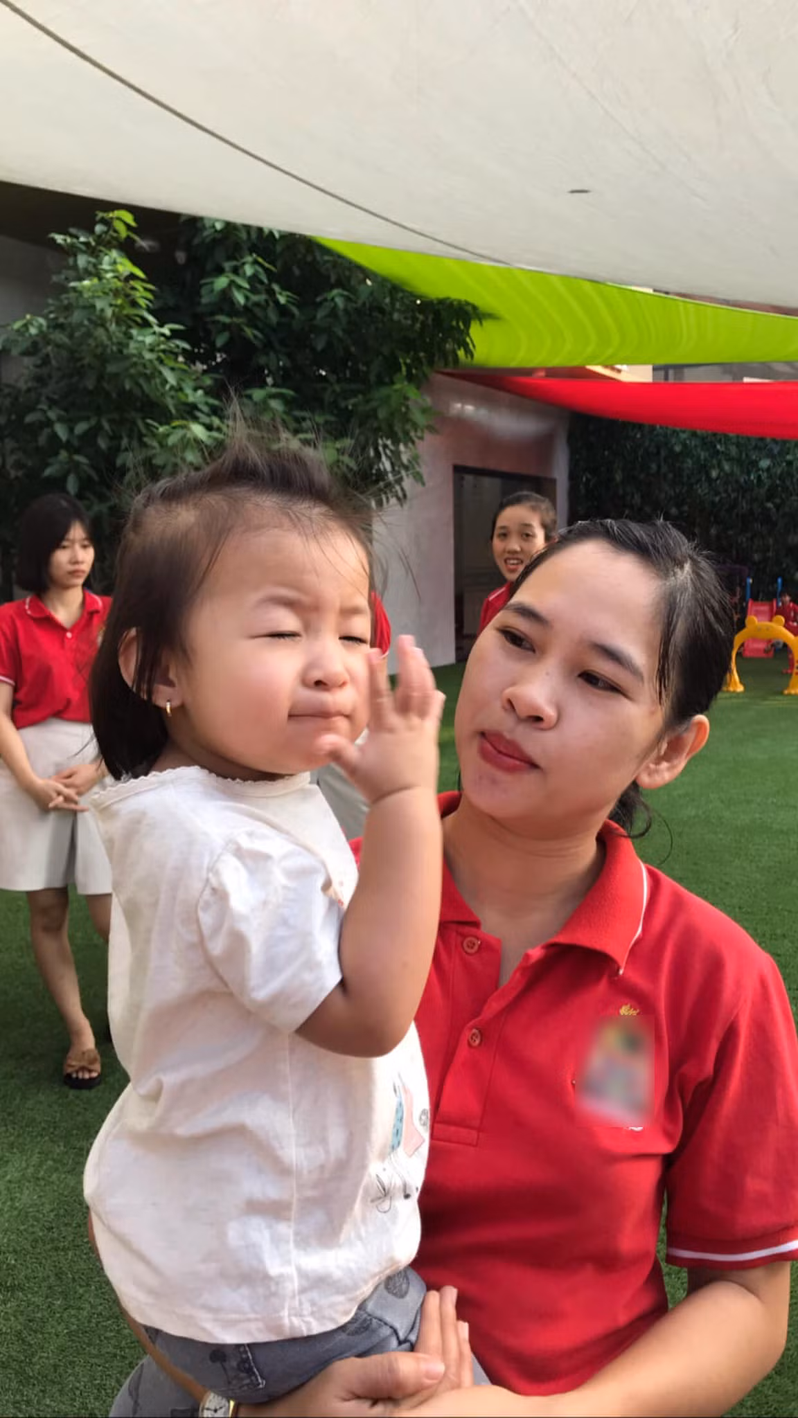 Tổng mức chi phí mà vợ chồng Lam Trường phải chi cho con gái Yên Lam đi nhà trẻ là hơn 100 triệu đồng/năm.