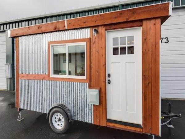 Được đặt lên những bánh xe, căn nhà có thể di chuyển đến bất cứ đâu tùy theo nhu cầu của người sử dụng.