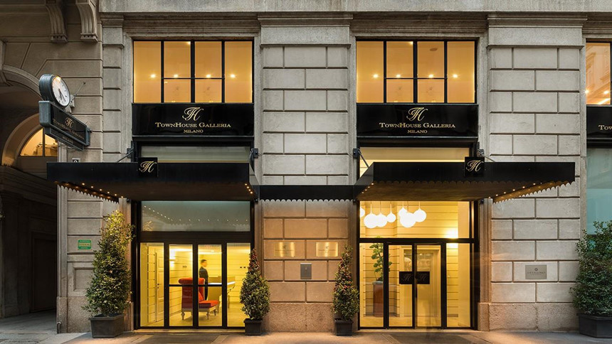 Ngoài ra, khách sạn cao cấp này còn có hơn 500 phòng thường các loại và tất cả đều có view nhìn ra đường phố Milan. Nguồn ảnh: Skyscanner.