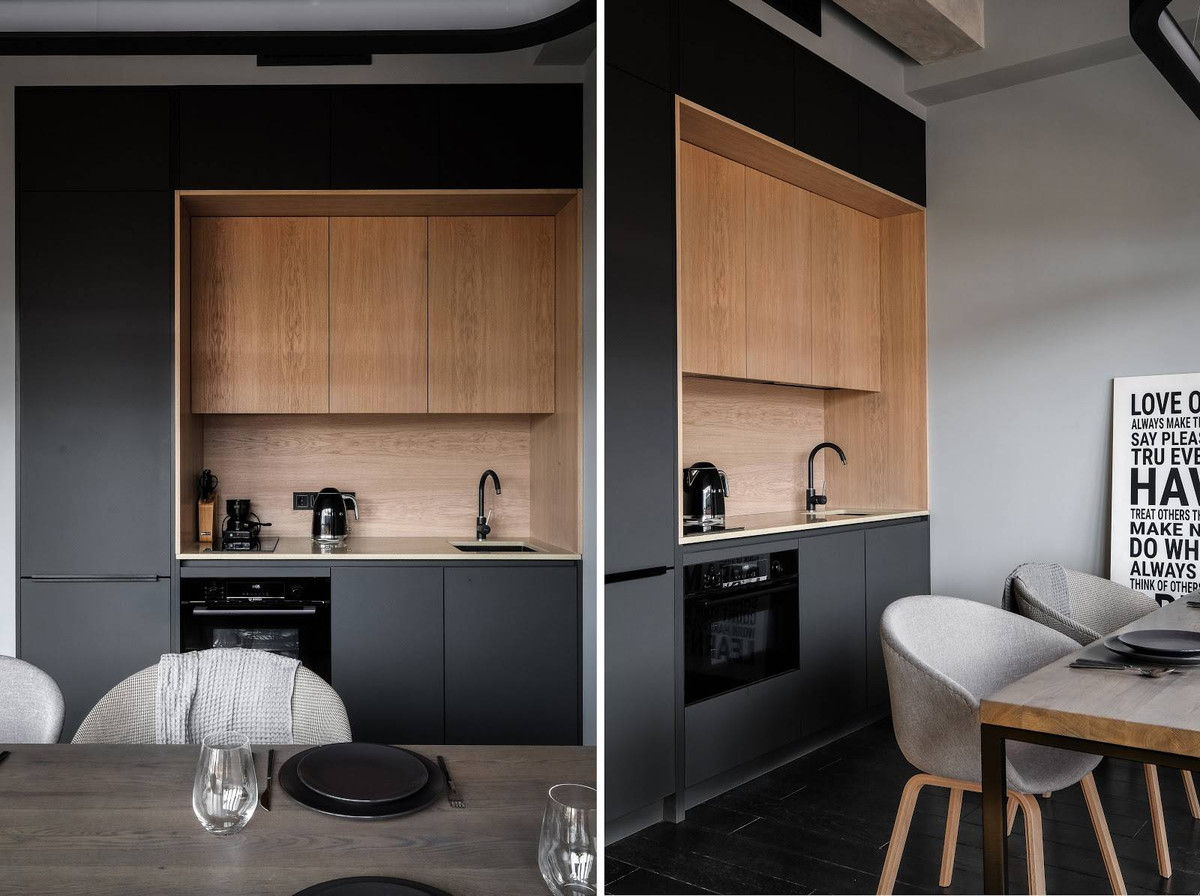 Nhà bếp thiết kế nhỏ gọn trong một tủ kệ chỉ chiếm diện tích hơn 1m2.