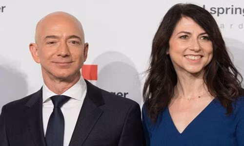 Ly hon vo, tai san nguoi giau nhat the gioi Jeff Bezos 