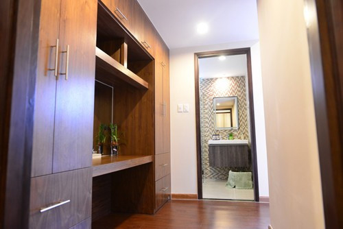 Tủ âm tường để tiết kiệm diện tích cho căn nhà.