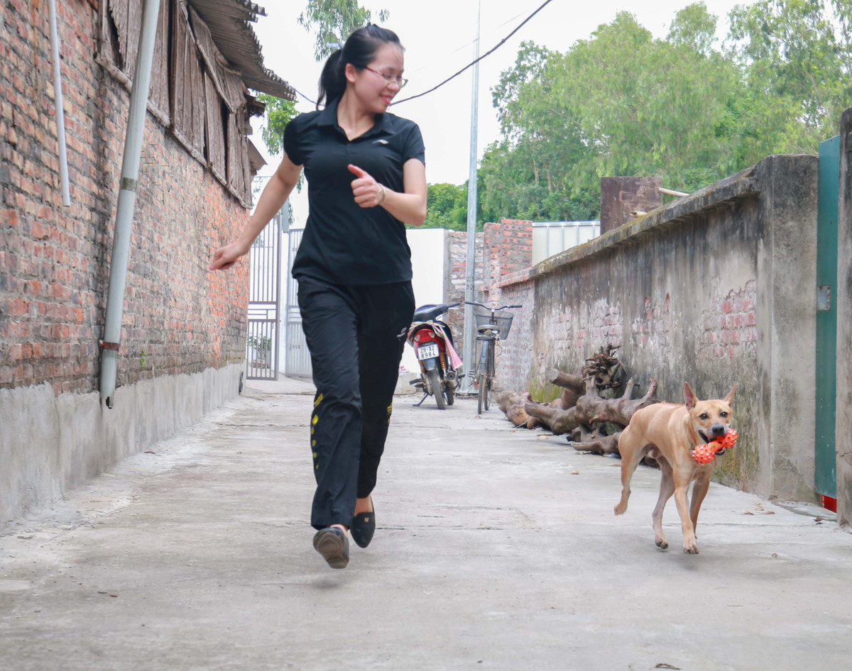 Ngoài ra còn các chi phí khác như huấn luyện, dịch vụ y tế. Ảnh: Người đưa tin.