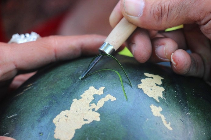 Mọi công đoạn được làm rất tỉ mỉ.