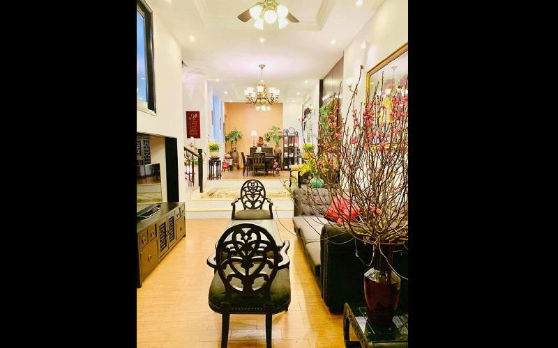 Người hâm mộ còn cho rằng căn nhà này thậm chí đẹp hơn nhà bên trời Tây của cô.