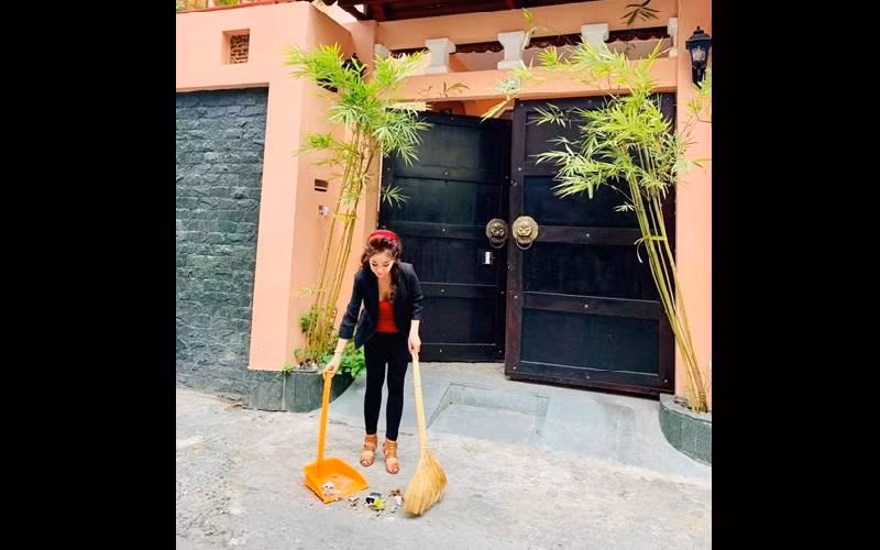 Căn nhà của Thúy Nga được xây dựng theo kiến trúc Pháp, vừa mang chút cổ kính lại không làm mất đi vẻ hiện đại.