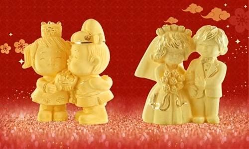 Tượng vàng Phu Thê thể hiện ước vọng về sự thủy chung, gắn bó bền chặt trong tình yêu. Ảnh: Lao động.