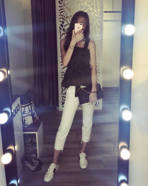 Phòng thay đồ riêng của Top 6 Vietnam's Next Top Model. Ảnh: We25.