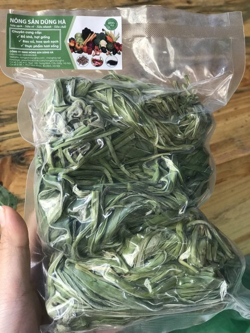 Trung bình khoảng cứ 5 – 7kg rau tiến vua tươi sẽ được 1kg rau khô. Ảnh: Nongsandungha.