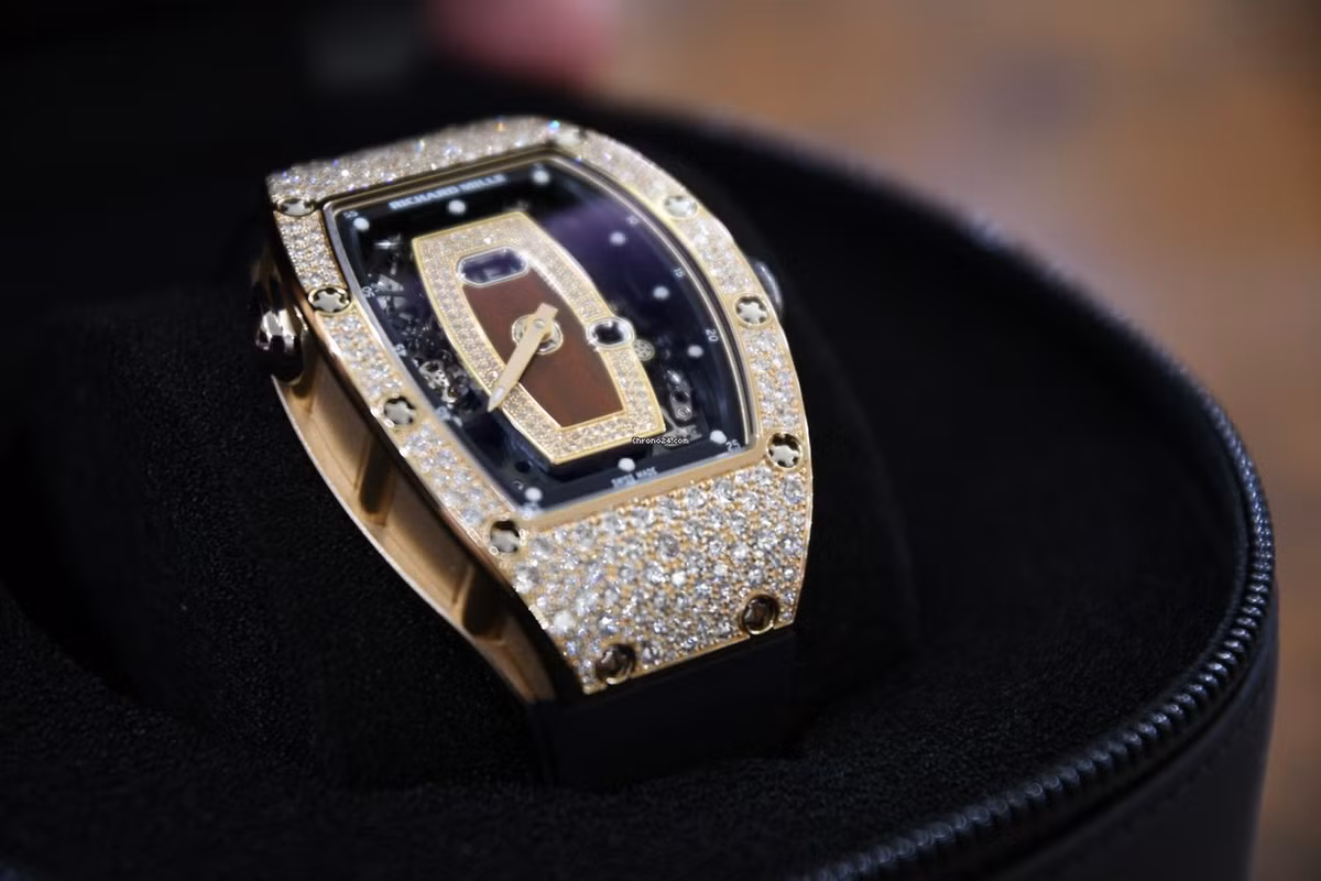 Mặc dù không phải là một thương hiệu lâu đời (thành lập năm 1999) nhưng họ đang có ảnh hưởng rất lớn tới lĩnh vực đồng hồ trên toàn thế giới. Ảnh: Chrono24.