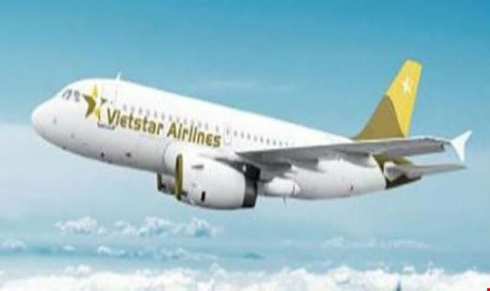 Vietstar Airlines cũng mất nhiều thời gian chờ đợi việc cấp giấy phép kinh doanh vận chuyển hàng không do còn phụ thuộc vào dự án mở rộng sân bay quốc tế Tân Sơn Nhất.