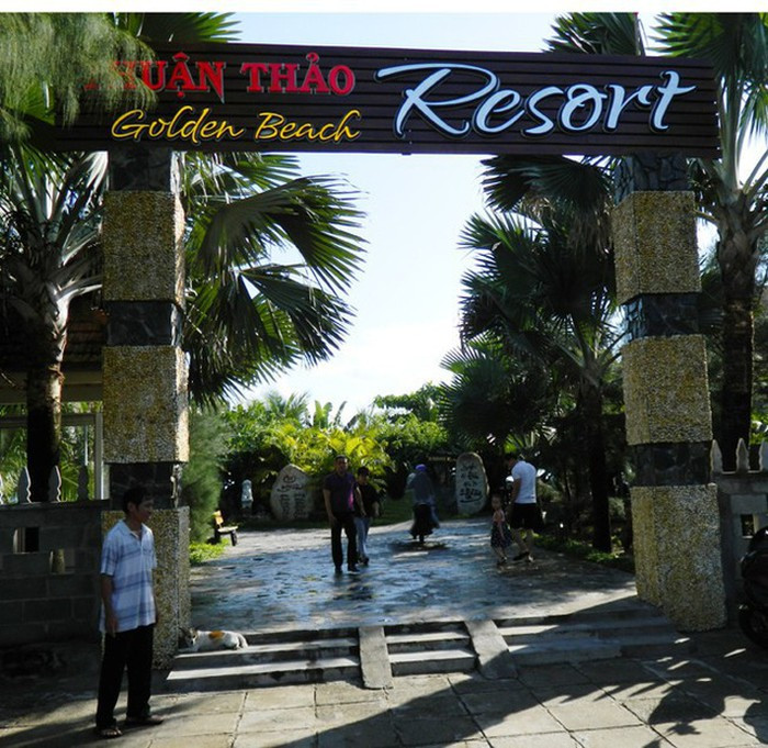 Tuy nhiên, vài năm gần đây, Công ty Thuận Thảo phải đối mặt với thảm kịch thua lỗ nặng nề. Khối nợ khổng lồ của nữ đại gia Thuận Thảo được chuyển sang VAMC sau nhiều lần bán đấu giá thất bại. Nữ đại gia nghìn tỷ lún sâu vào khó khăn nợ nần.