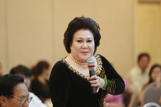 Bà Võ Thị Thanh khởi nghiệp ở tuổi 50 và được mệnh danh là "Bông hồng vàng" Phú Yên. Công ty Thuận Thảo của bà Thanh là chủ đầu tư nhiều công trình biểu tượng tại mảnh đất này như Resort&amp;Spa Golden Beach, khu vui chơi giải trí Thuận Thảo Land, Khách sạn 5 sao Cendeluxe...